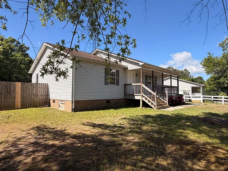 2020 Ball Park Rd — Photo 3