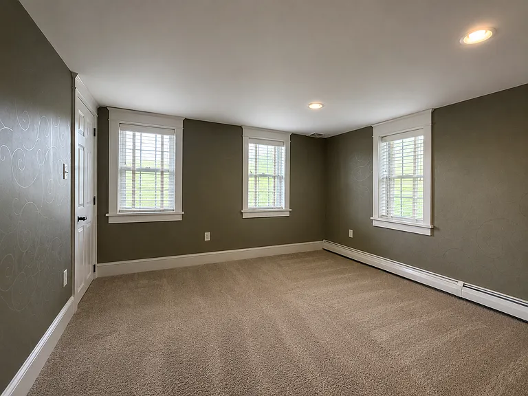 1592 Old Line Rd — Photo 13
