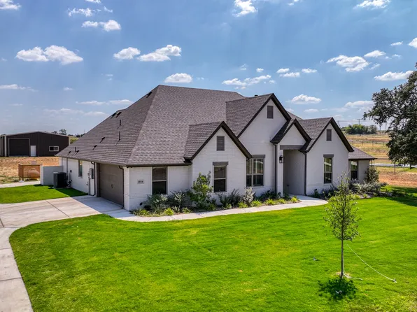 1016 Paradise Pkwy, Poolville, TX 76487