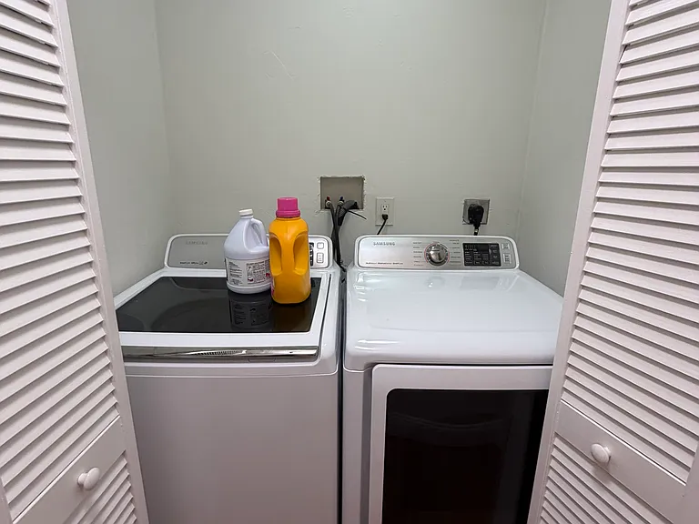 408 Seaver St #2 — Photo 12