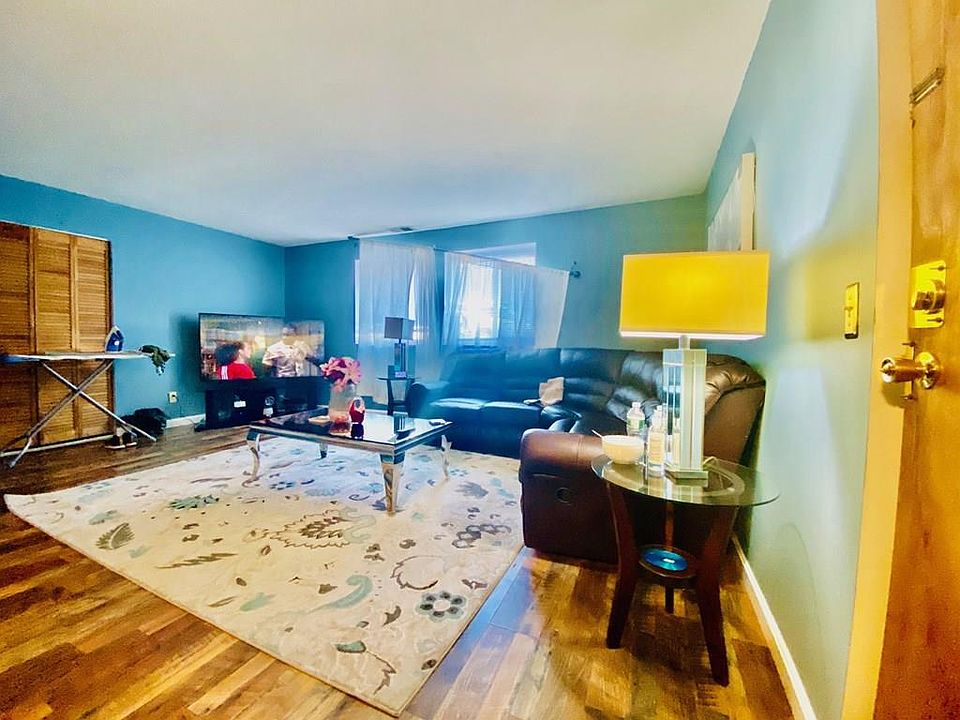 1st image of 81 Colonel Bell Dr #16G