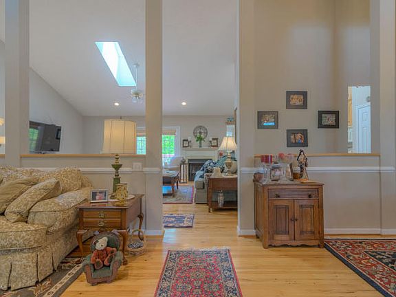 3rd image of 603 Mabry Ln