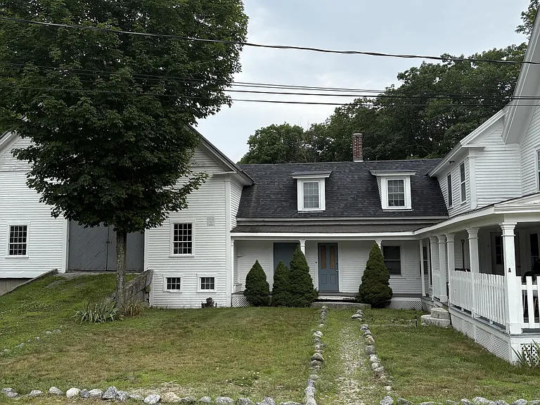 115 Main St #B — Photo 2