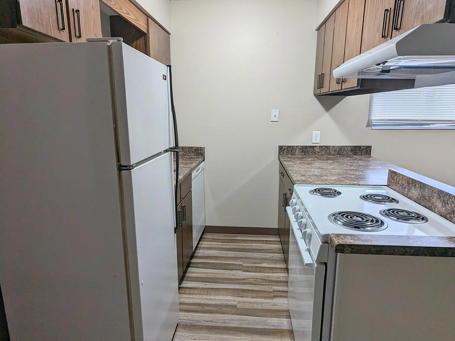 1 bed, 1.5 bath, 584 sqft, $760 — Photo 4