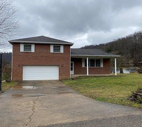 2nd image of 37 Pine Lodge Ln