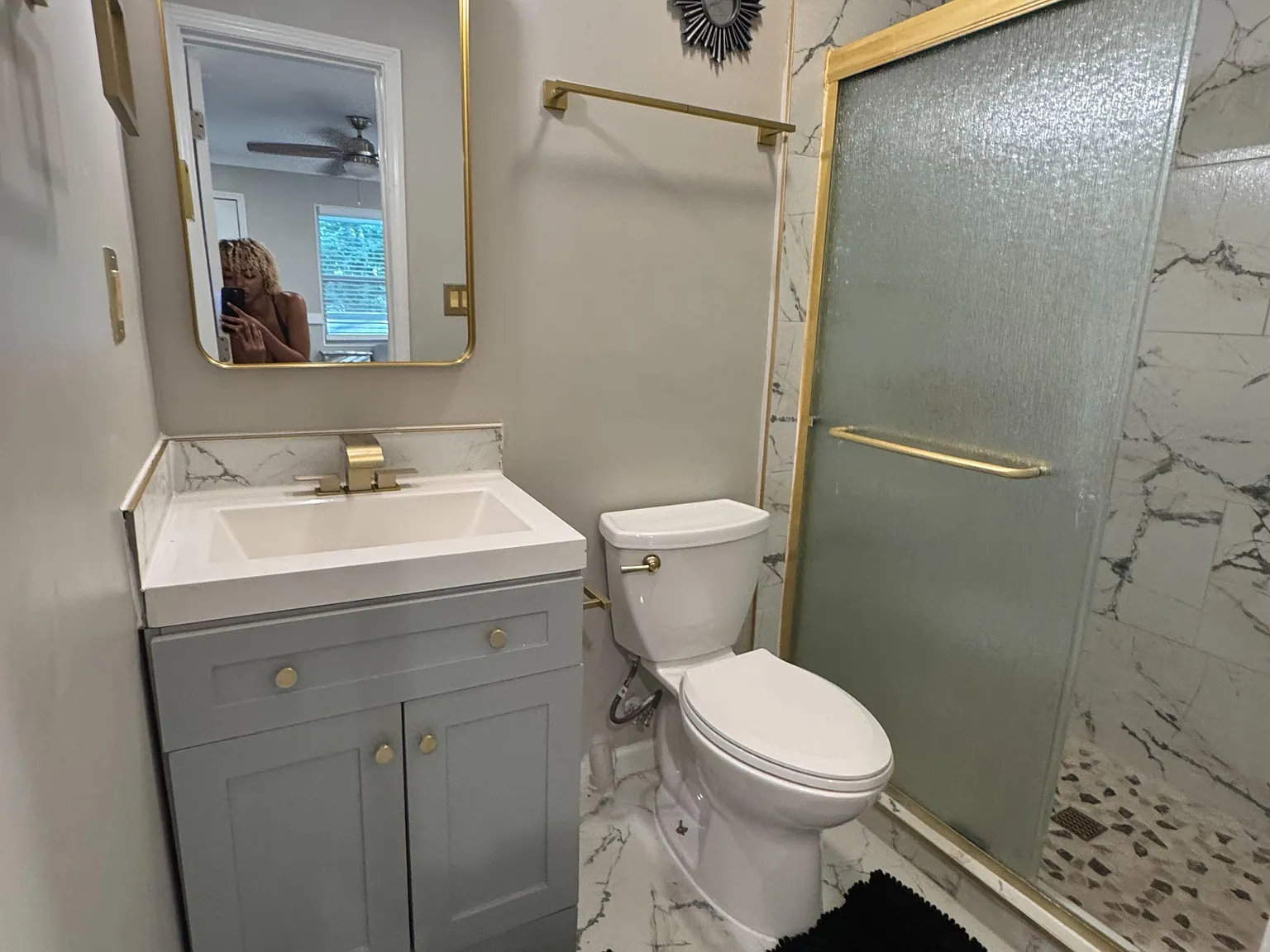 1 bed, 1.0 bath, 186 sqft, $1,594 — Photo 3