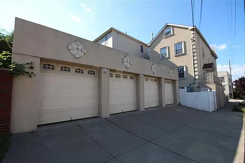 196 Zabriskie St #4 Photo 1