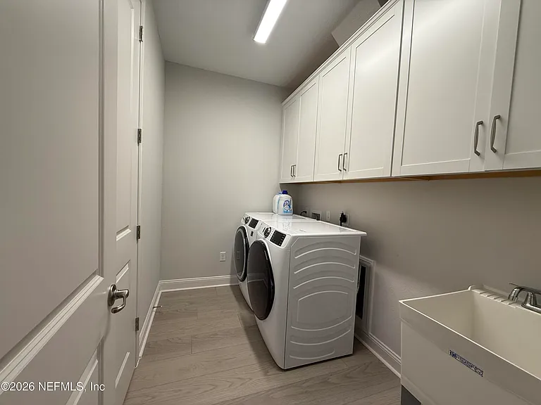 229 Cool Springs Ave — Photo 19