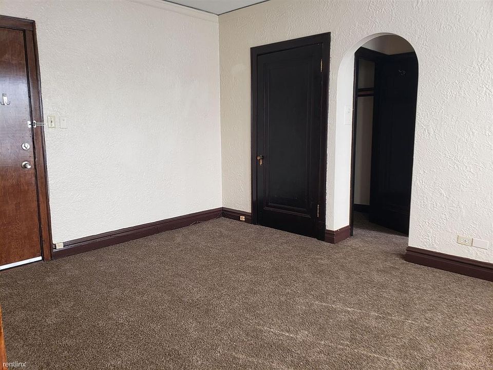 126 N Genesee St Waukegan IL Zillow