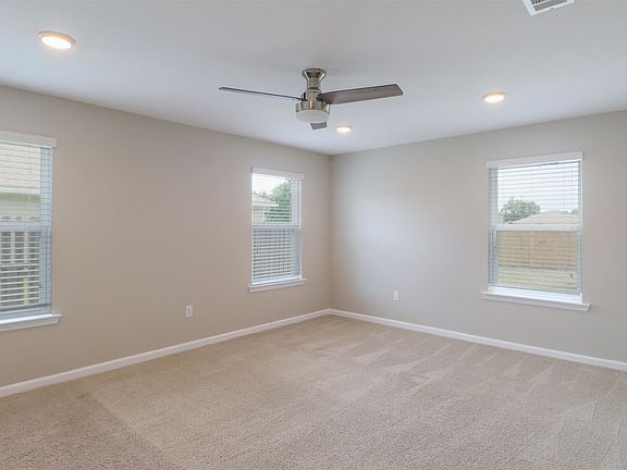 5th image of 225 Lantana Blvd