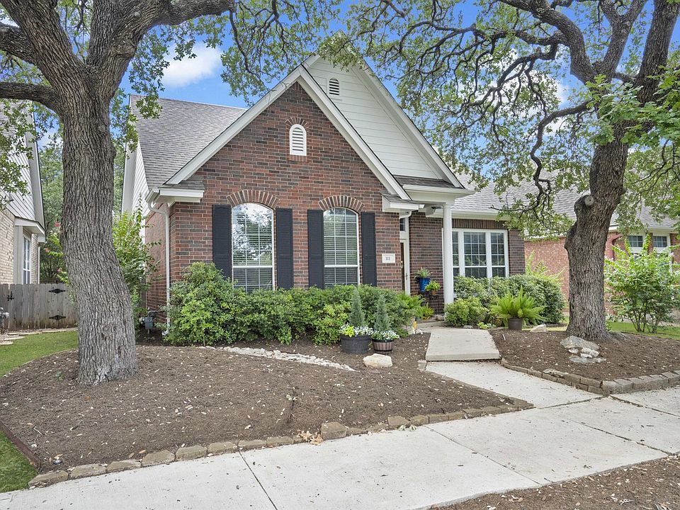 1st image of 111 Village Park Dr