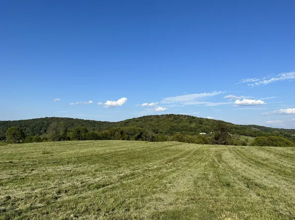 10 Opossum Hollow Rd, Watertown, TN 37184