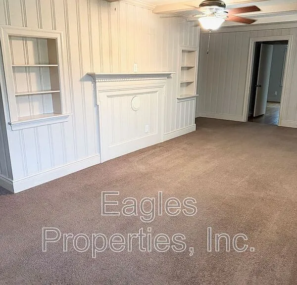 1509 Highway 91 N — Photo 3