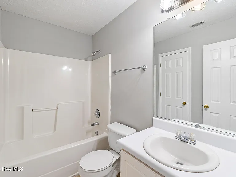 1006 Bertram Rd — Photo 9