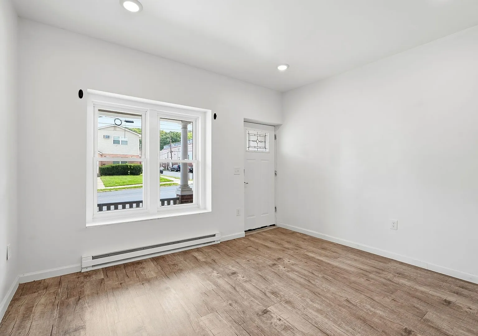 Renovated 1-Bedroom First-Floor Apartment Porch & Backyard Available Now! — Photo 3
