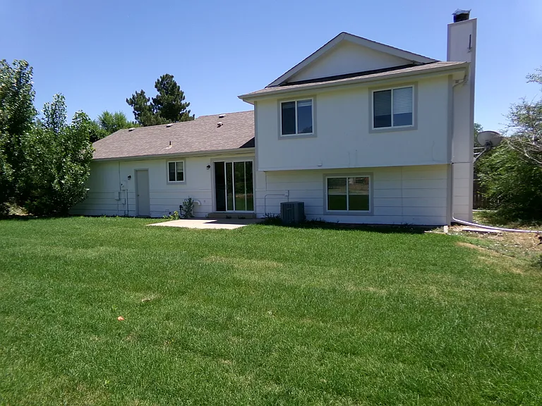 4 Woodbine Ct — Photo 3
