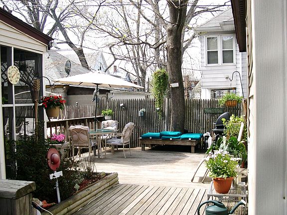 welcoming oasis in the city