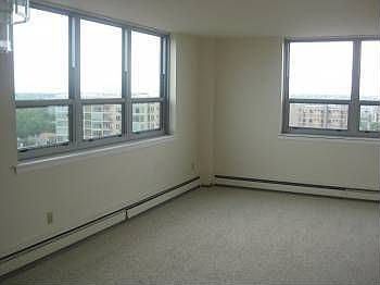 5th image of 1707 N Prospect Ave Unit 14C