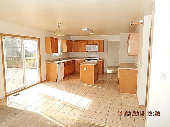 3rd image of 204 Glendale Dr