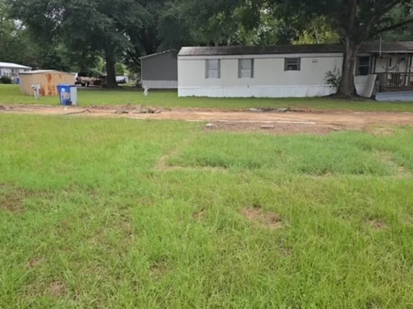 148 Lancelot Cir, Prattville, AL 36067