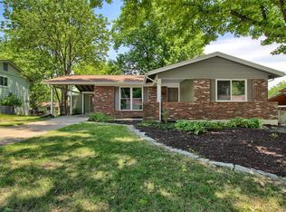 2546 Westrick Dr, Maryland Heights, MO 63043