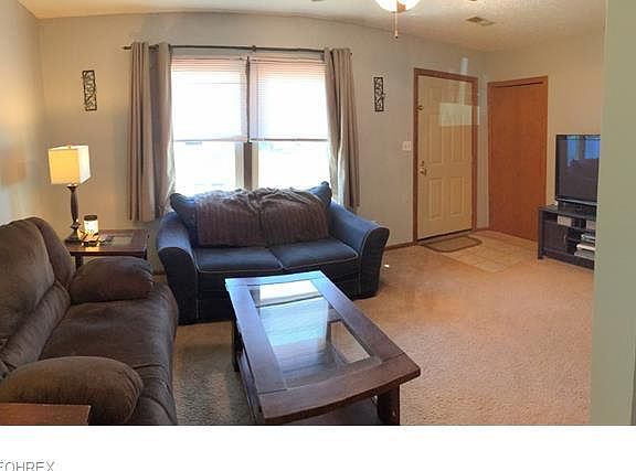 4th image of 102 Bermont Ave