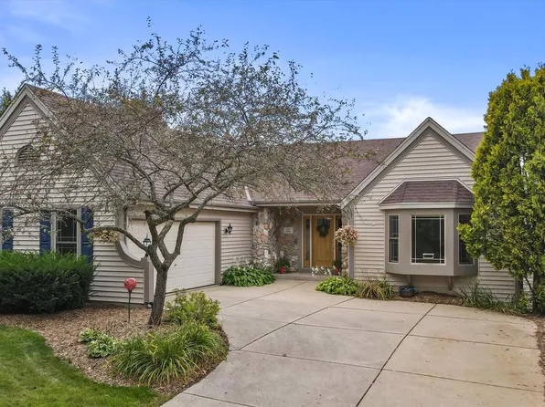 W171N10323 Wildrose LANE, Germantown, WI 53022