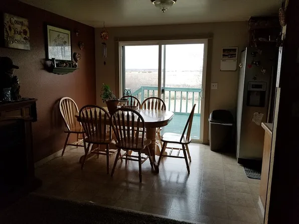 525 Sunset St, Saint Anthony, ID 83445