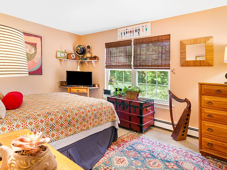 138 Malloy Dr — Photo 16