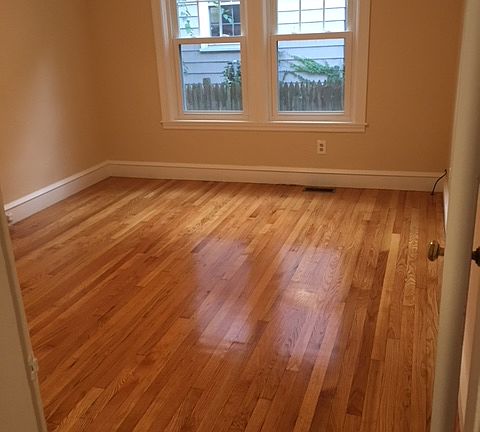 5th image of 262 Waterman St Floor 1