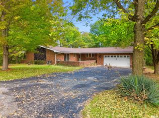 606 Thatcher Ln, Metamora, IL 61548