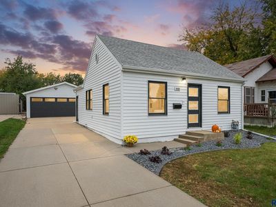 1103 S Blauvelt Ave, Sioux Falls, SD, 57105