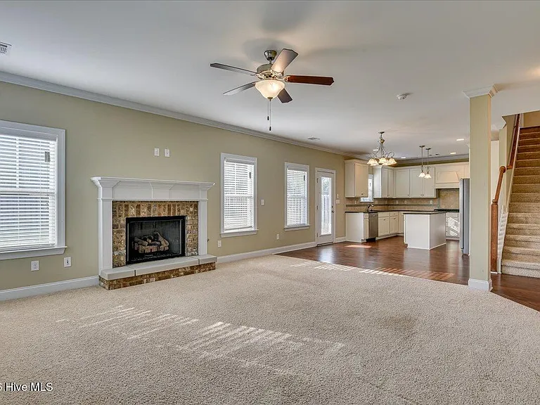 455A Kirkwood Dr — Photo 6