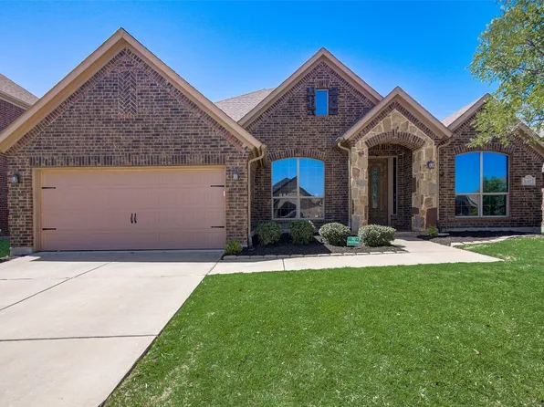 1107 Newchester Dr, Roanoke, TX 76262