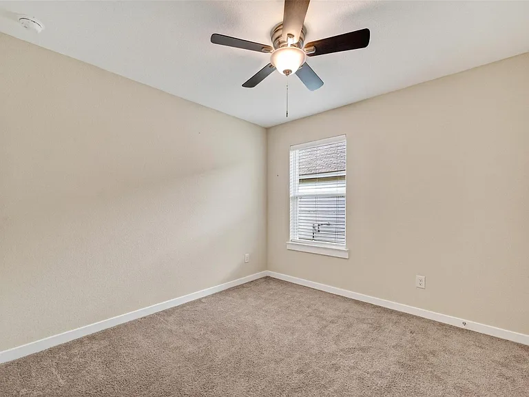 252 Laura Leigh Ln — Photo 24