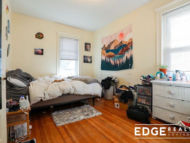 44 Easton St #2 — Photo 7
