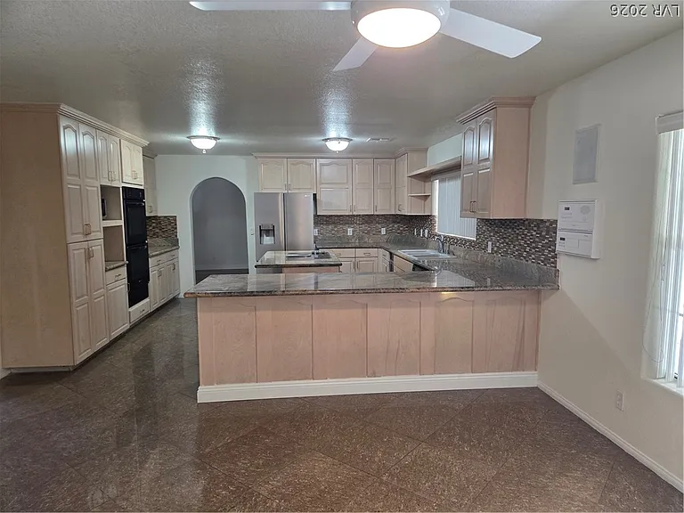 3013 W Oakey Blvd — Photo 9