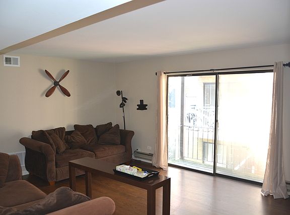 2nd image of 2109 N Harlem Ave APT 2A