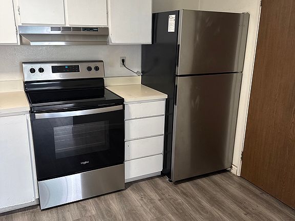 4th image of 555 Pierce St APT 424