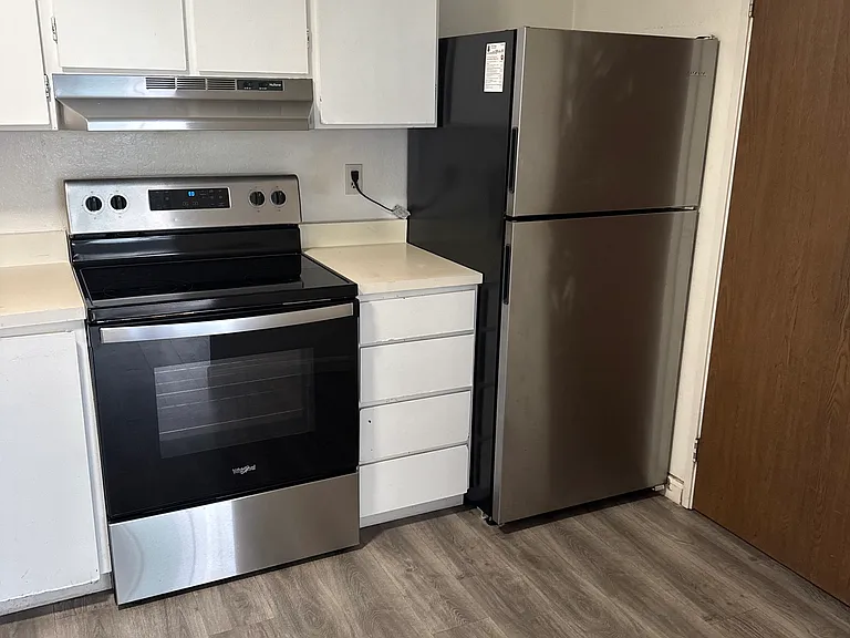 555 Pierce St #424 — Photo 4