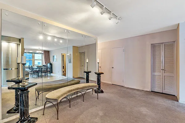 Sold by Level Group | media 21