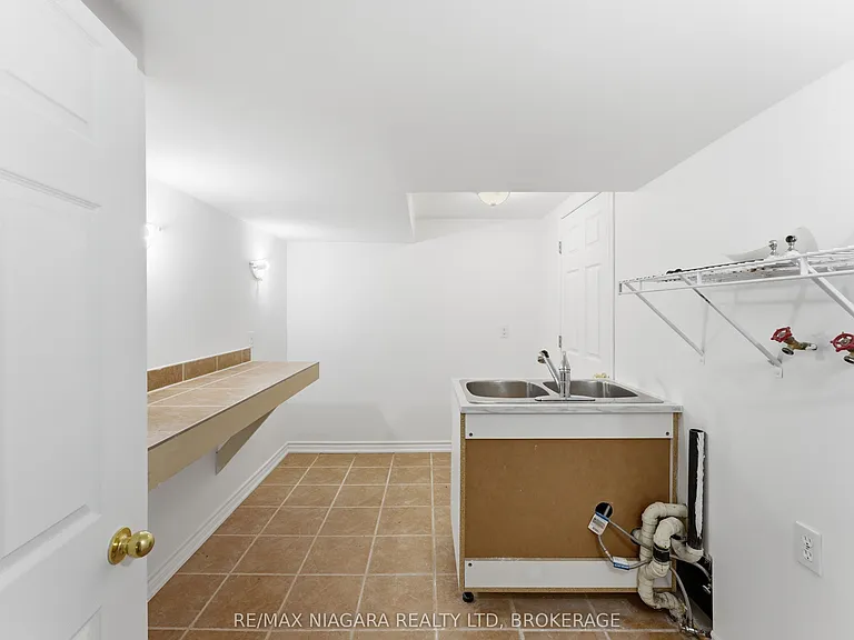 355 Bernard Ave — Photo 16