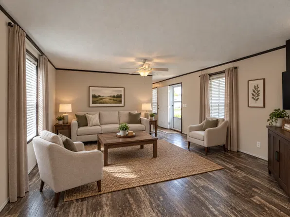 284 King George Iii Dr, Flint, MI 48507