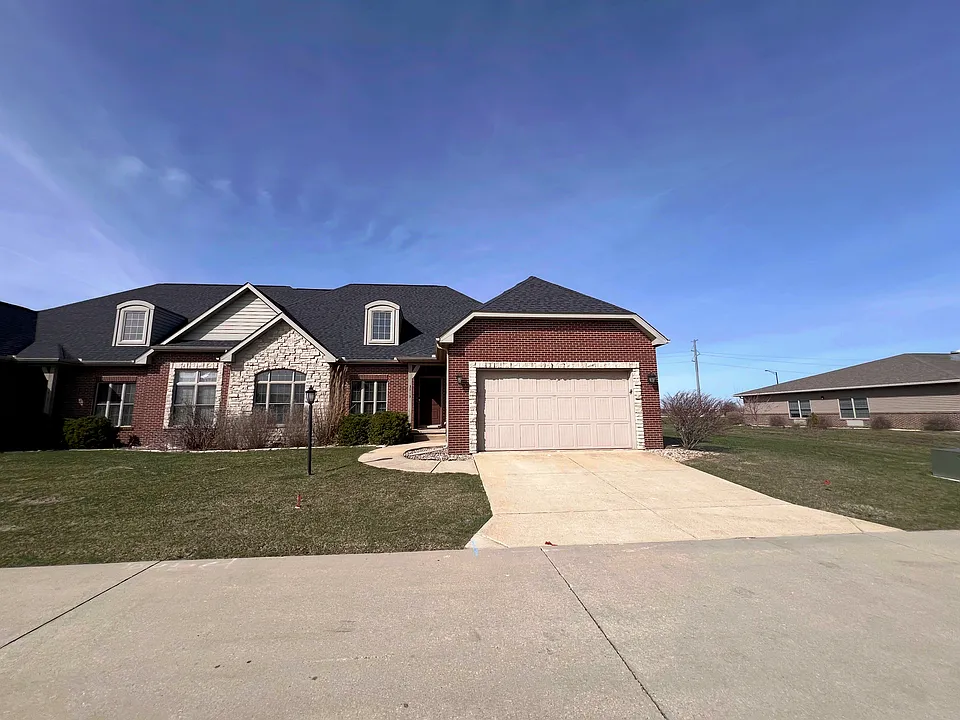 3813 Liberty Cir #3813