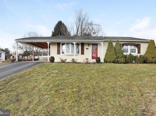 17513 Green Meadow Ln, Hagerstown, MD 21740