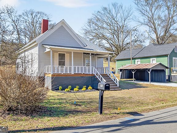 3rd image of 246 Spring St