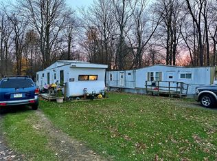 10481-10493 Linndale Ave, Cranesville, PA 16410