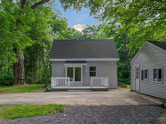 3rd image of 36 Coolidge Avenue