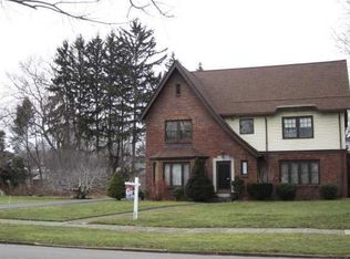 233 Pelham Rd, Rochester, NY 14610