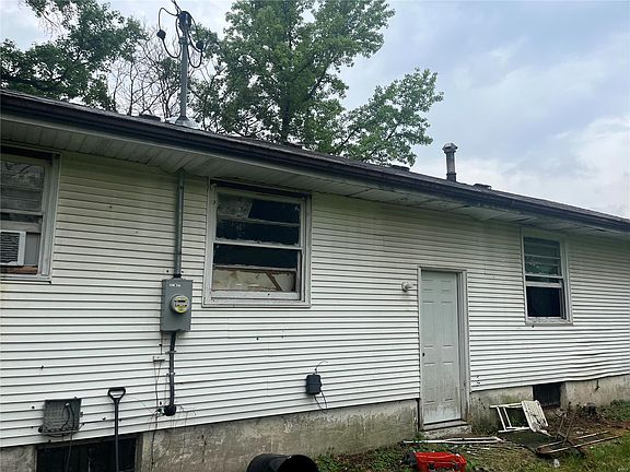 4th image of 2035 Jannette Dr